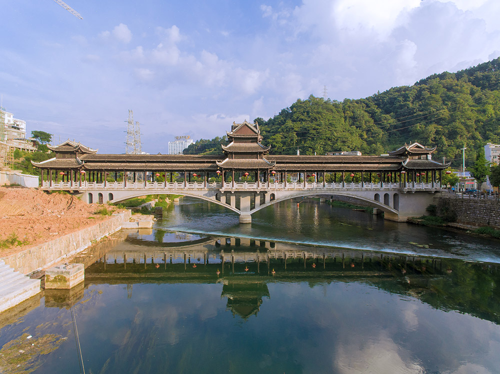 9.鳳凰風(fēng)、雪、雨、霧橋 首圖.jpg